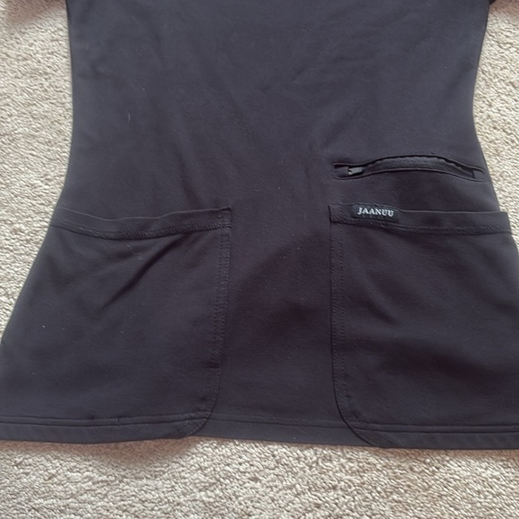 Jaanuu Knit Scrub Top - Picture 3 of 3